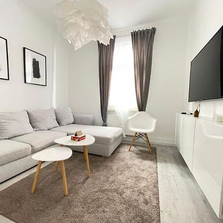 75Qm - 3 Rooms - Free Parking - Mallibase Apartments Hannover Dış mekan fotoğraf